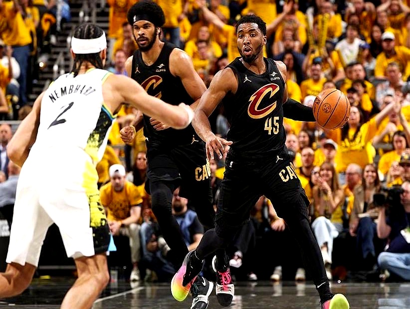 勇士B队鏖战西班牙男篮,米尔萨普统治全场 勇士B队鏖战西班牙男篮,米尔萨普统治全场