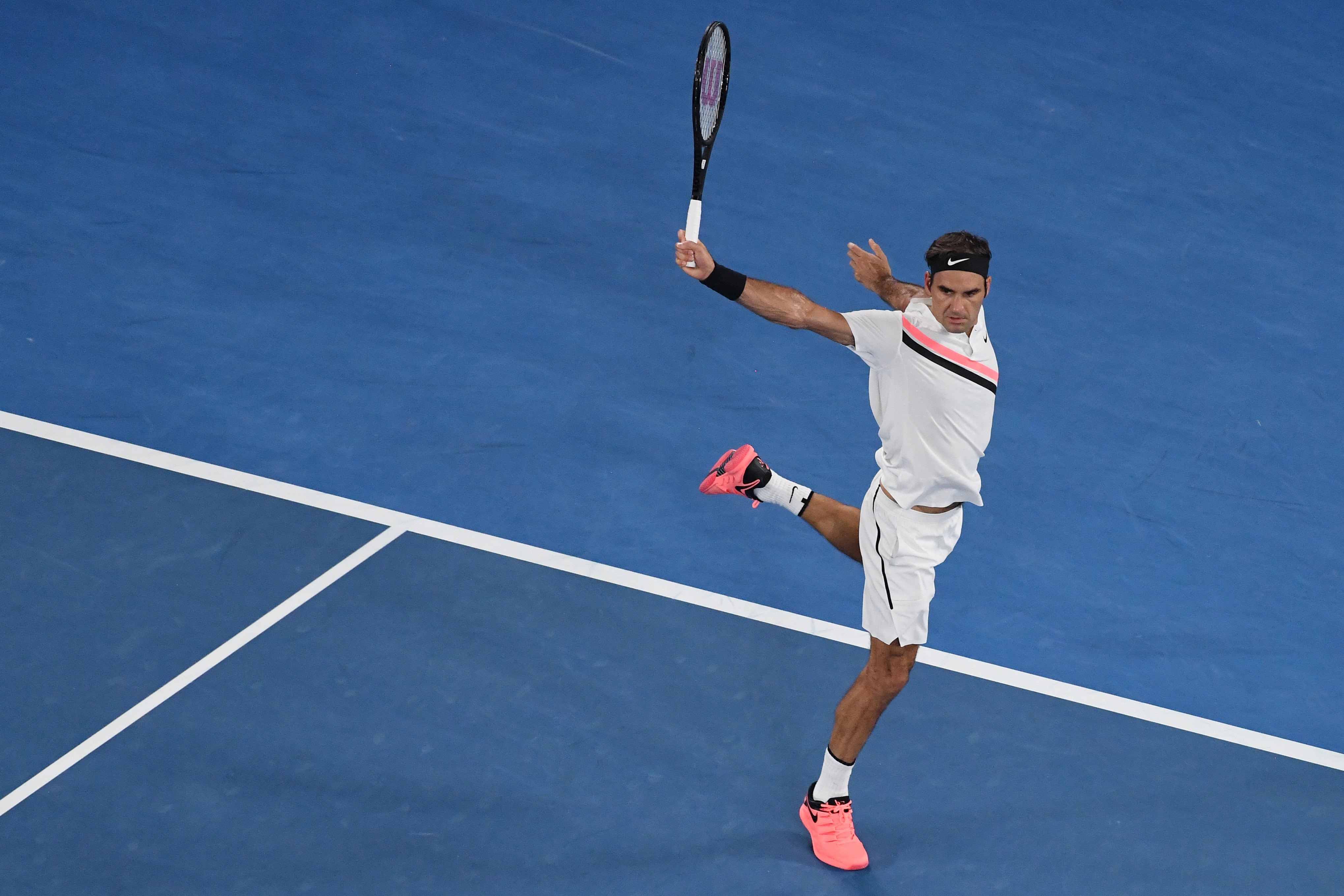 包含西班牙网球队力克世界网球队，费德勒高光表现的词条