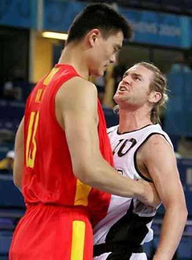 日本队绝杀中国队，安赛龙扛起全队