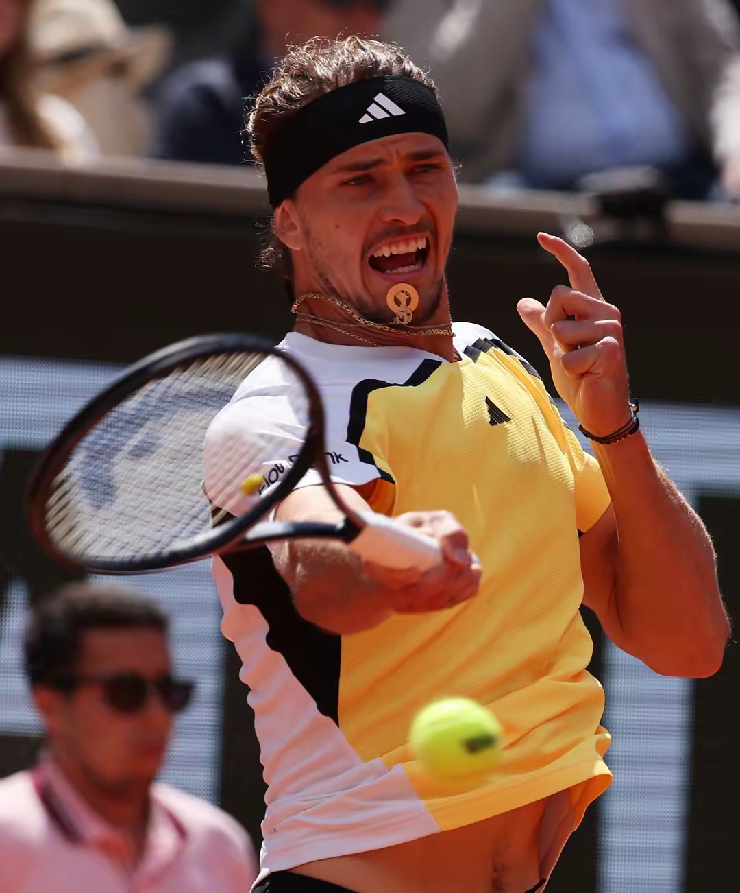 戴维斯杯绝杀拉沃尔杯，兹维列夫惊艳四座