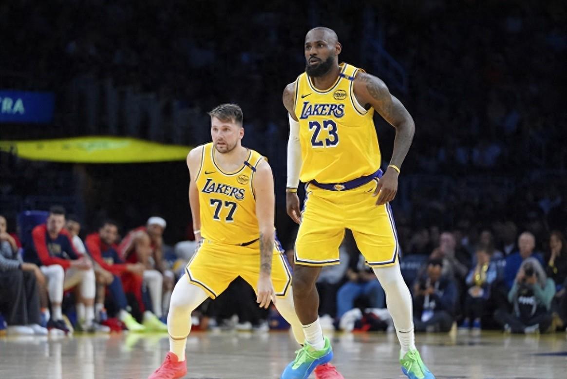 公牛横扫爵士，东契奇带队取胜