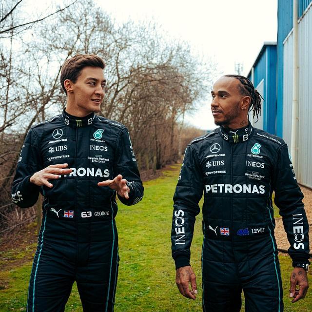 威廉姆斯险胜阿斯顿马丁，周冠宇扛起全队