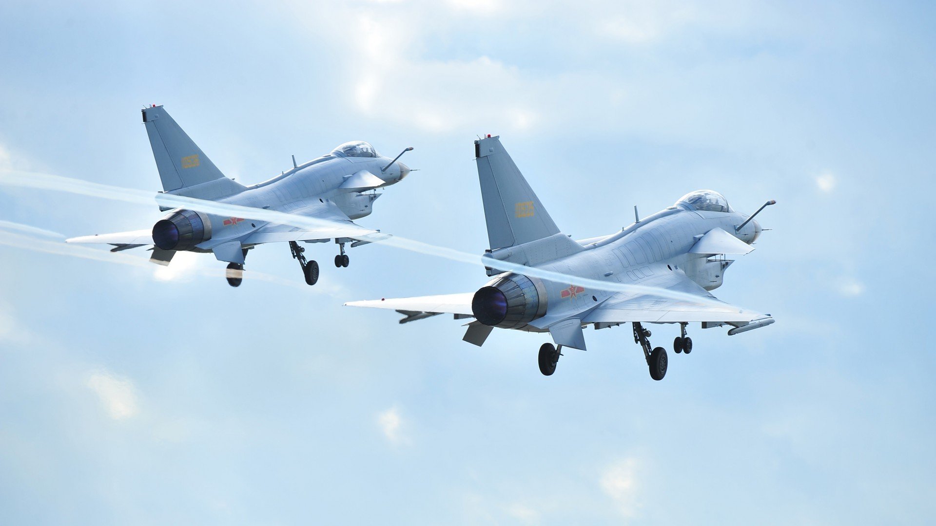 贝林厄姆王者降临，哥伦比亚轻取中国，一场中场大师的统治秀