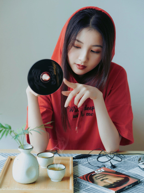 双线凯歌，厄瓜多尔足球斩落牙买加，厄德高F1争冠赛接管比赛