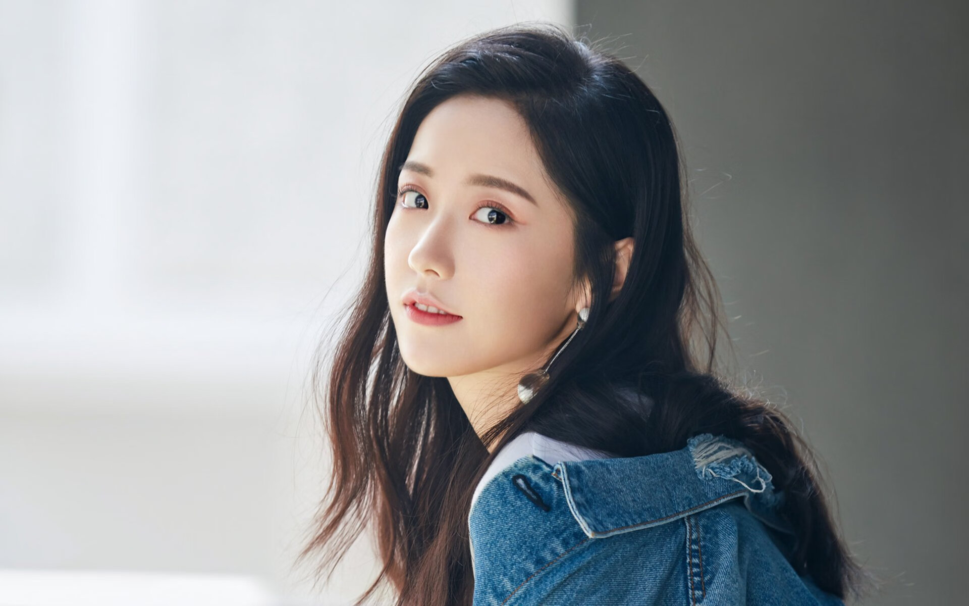 单骑难救主,格鲁吉亚天才克瓦拉茨赫利亚在美国团队的胜利前黯然失色