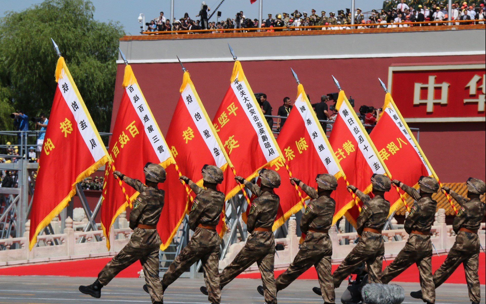 南美风暴强压东道主,特奥一刃封喉成关键先生