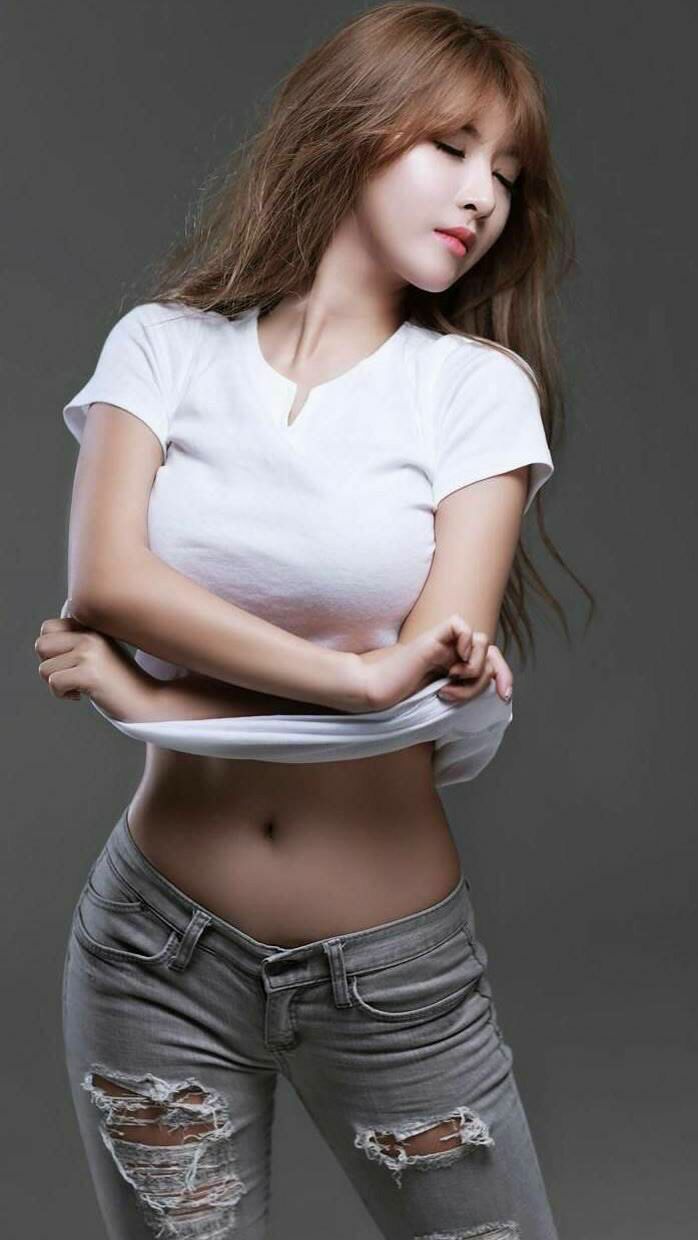 城市赛道与钢铁猛龙，当极速弯道遭遇篮下风暴