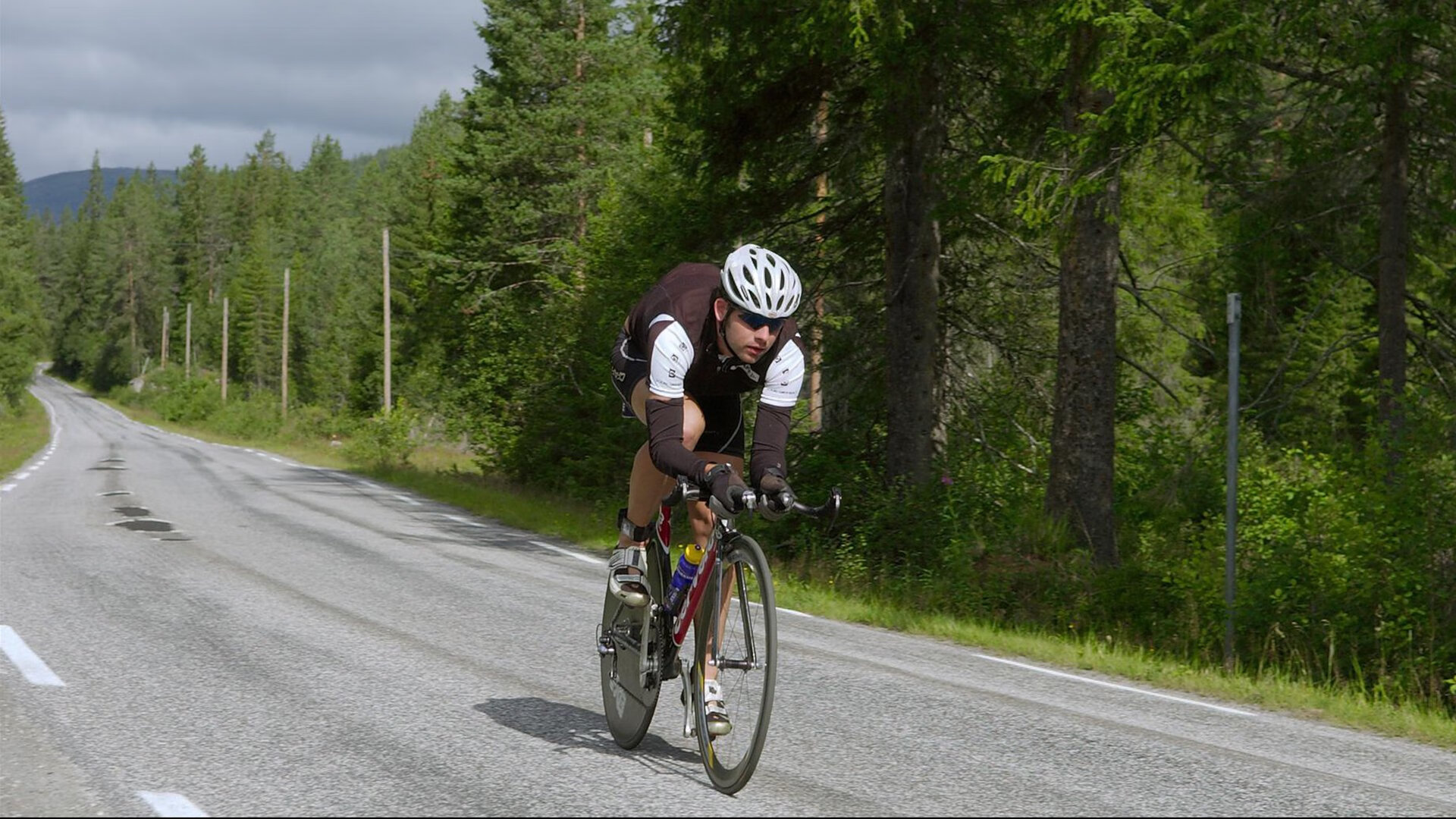 一记穿透三十年的任意球，欧冠半决赛之夜，帕尔默如何从天才争议中封神