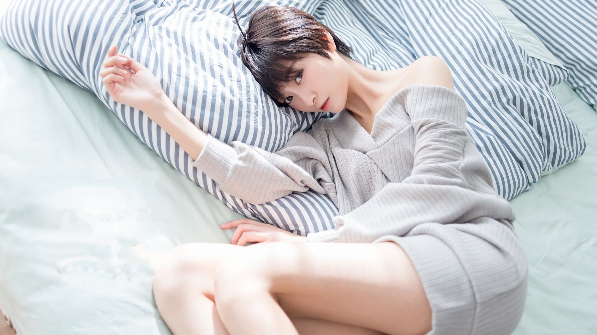 破冰之战，武切维奇神奇一传助湖人跨联赛晋级